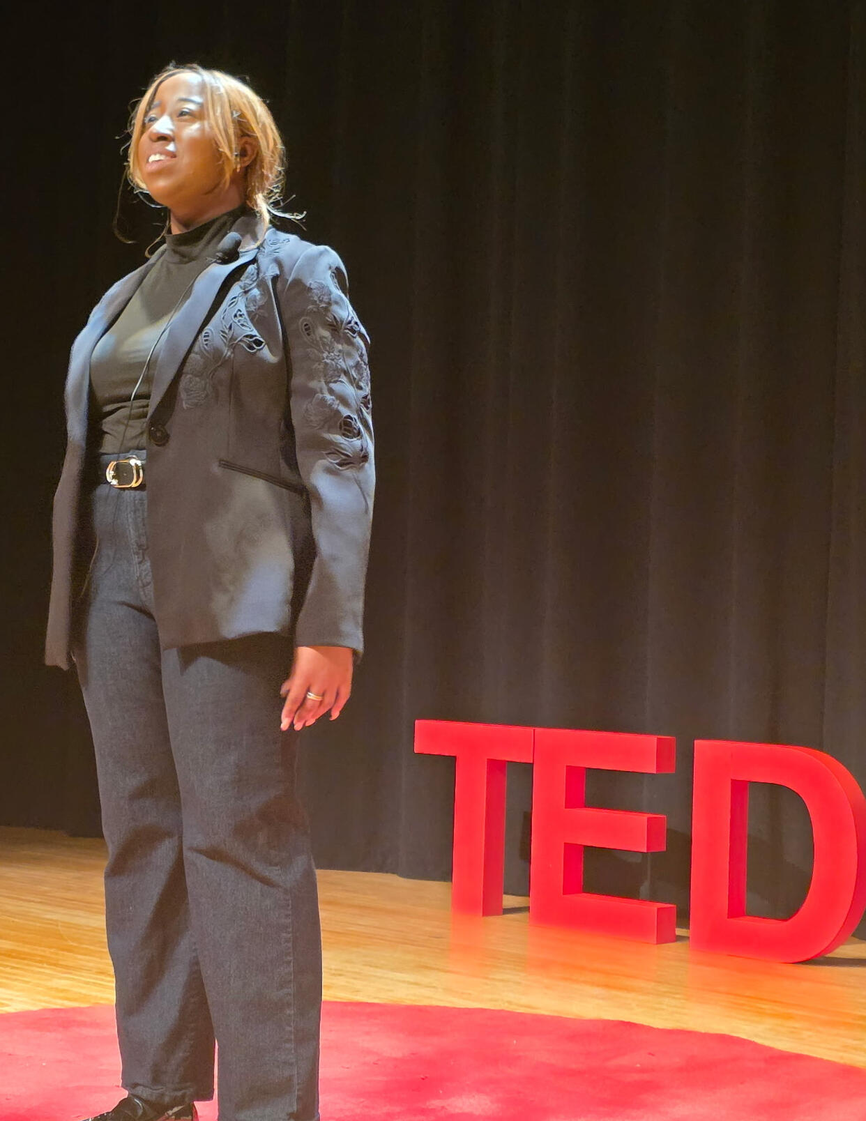 Shana Feggins Tedx "Rewriting AI's Future for All"